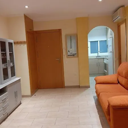 Estudio Recien Reformado Muy Cerca Del Mar Апартаменты *
